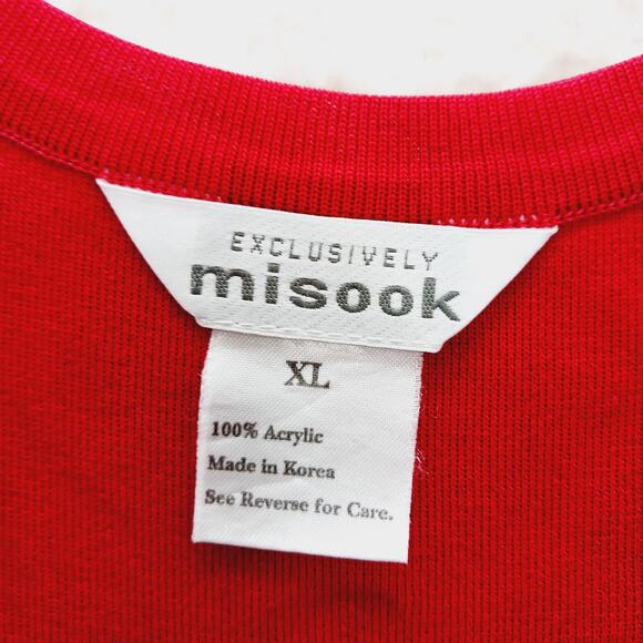 Tank Top Size XL Christmas Red Knit Minimalist Quiet Luxury Capsule Wardrobe - Picture 10 of 11